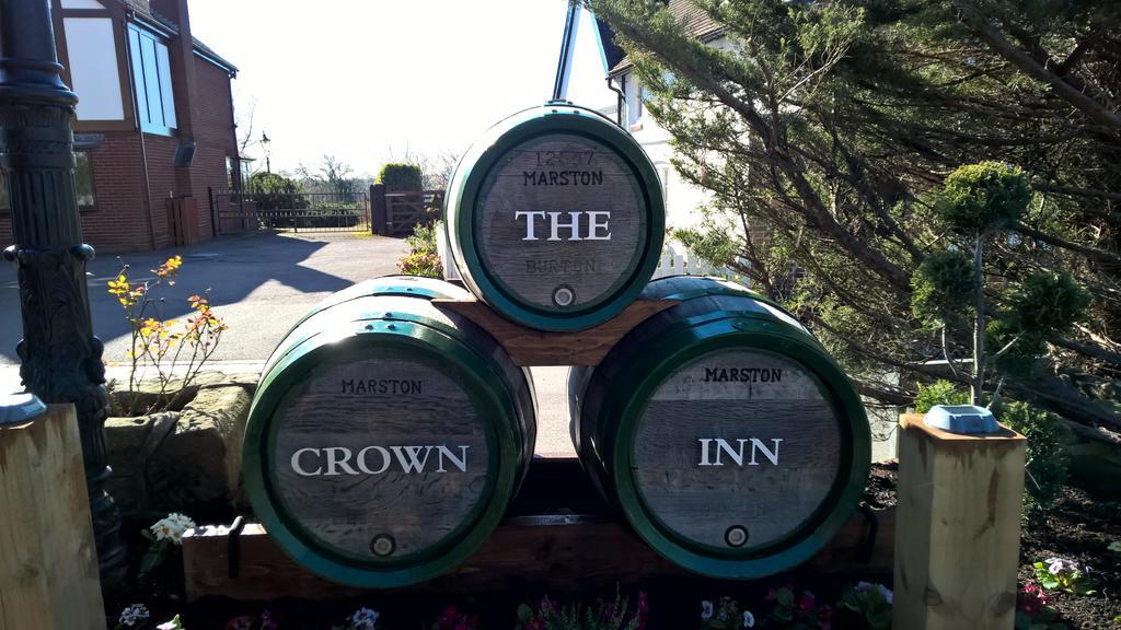 Crown Inn Marston Montgomery Esterno foto